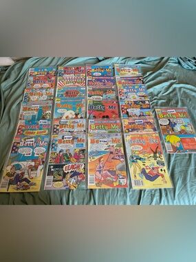VINTAGE | HUGE Collection of Betty and Me Comics